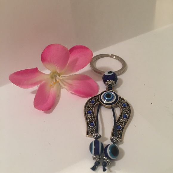 Hose Shoe Evil Eye Key Chain (New) - Picture 2 of 3